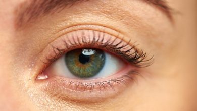 Mí dưới mắt trái giật liên tục là bệnh gì